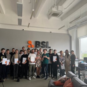 Наши резиденты проходят стажировку в IT-компании BSL - Школа программирования для детей, компьютерные курсы для школьников, начинающих и подростков - KIBERone г. Каушаны